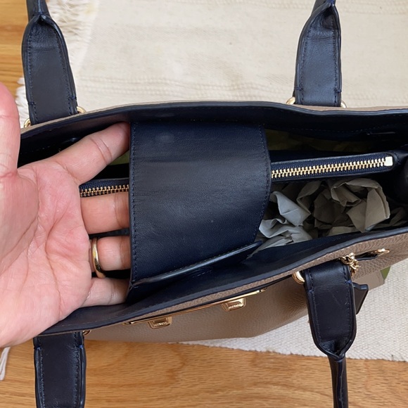 Coach Swagger Carryall Colorblock Leather Tote Satchel STONE Green Navy - Picture 15 of 15